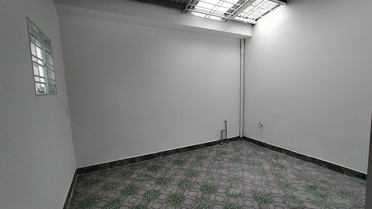 Hình ảnh Nhà đẹp lô góc tại phố Trần Nguyên Hãn gần bến xe Niệm Nghĩa giá chỉ 2,05 tỷ