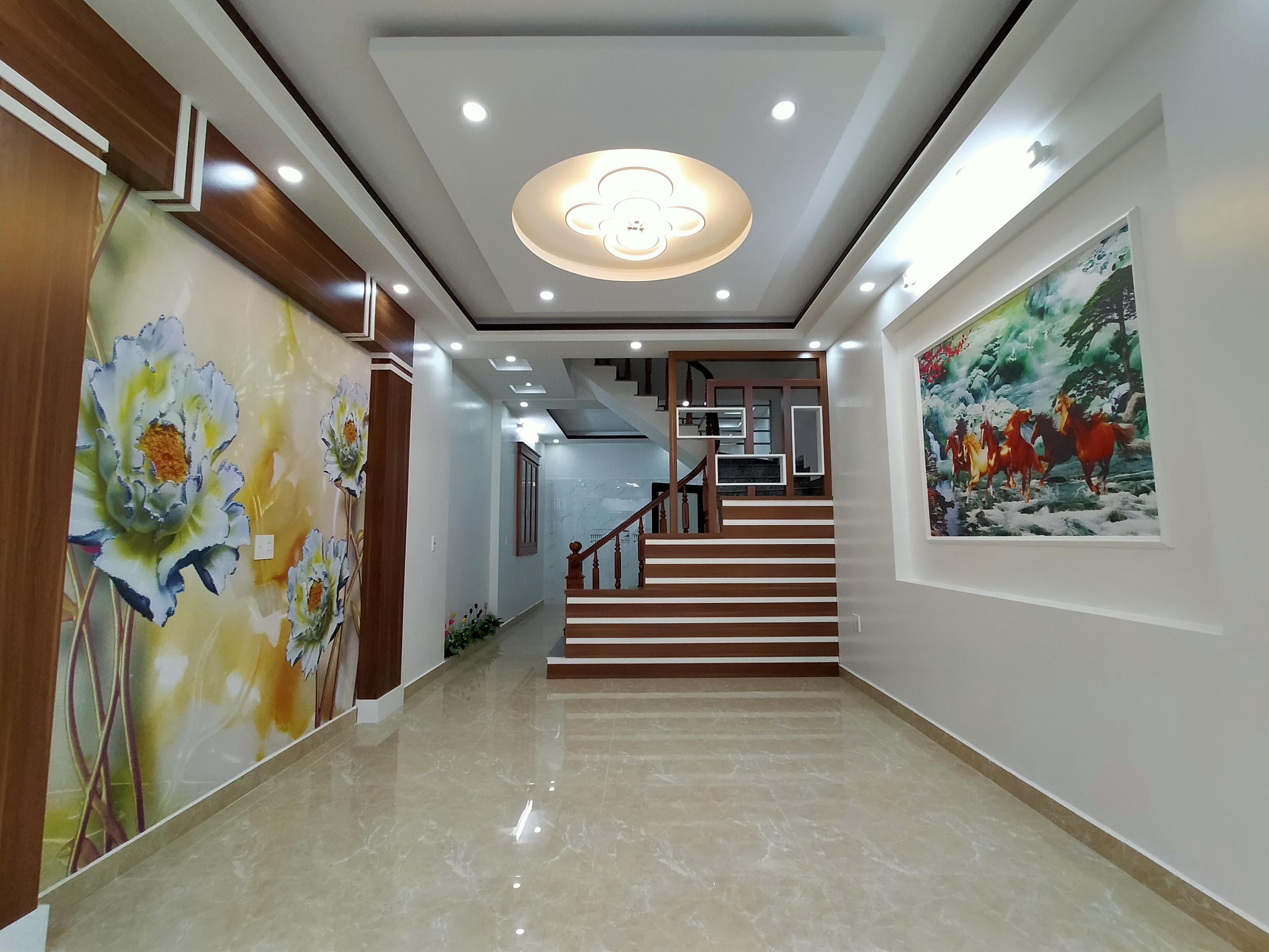 Hình ảnh Chuyển nhượng căn nhà 4 tầng x45m tại đường Miếu Hai Xã giá chỉ 2,65 tỷ