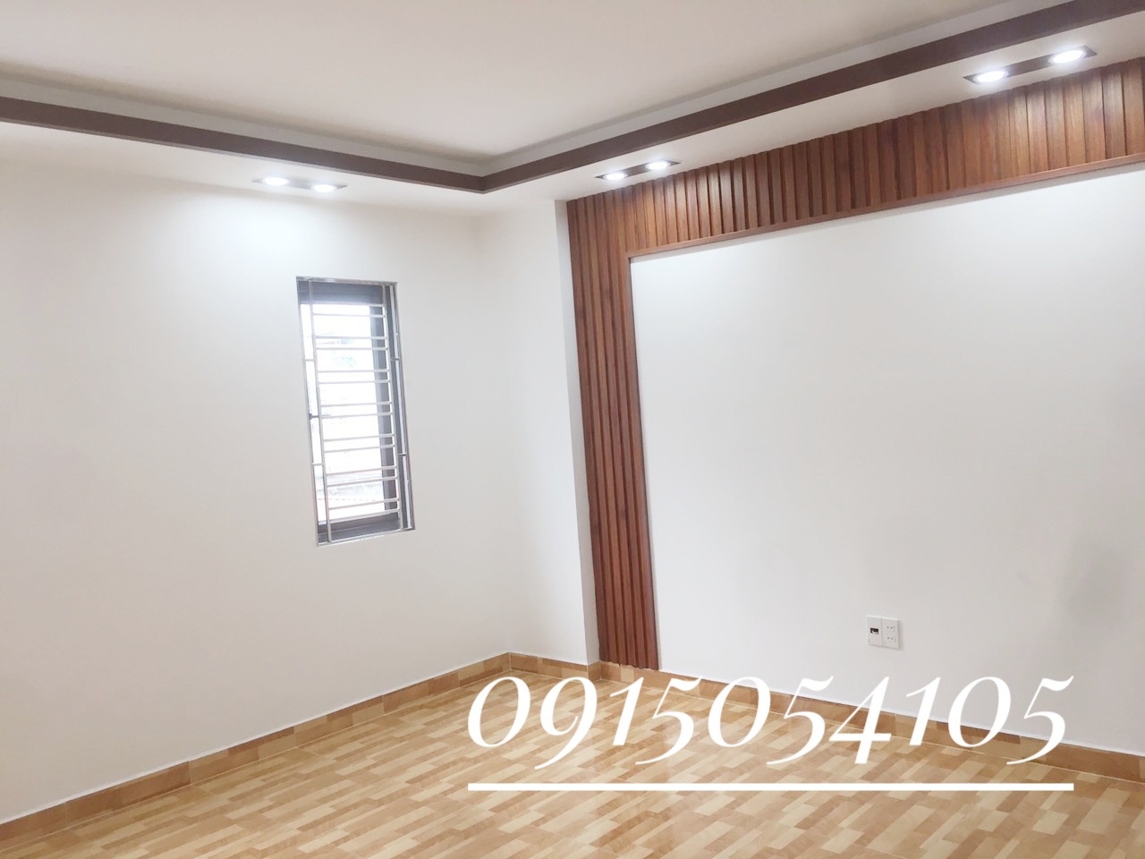 Hình ảnh Bán nhà ngay đầu ngõ Chợ Hàng mới, oto đỗ cửa, gần trục Hồ Sen- Cầu Rào2, giá chỉ 2.5 tỷ