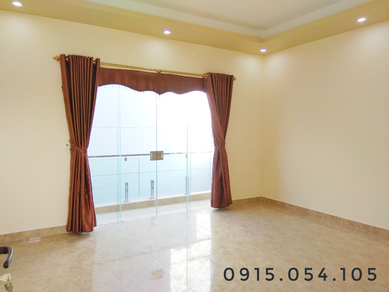 Hình ảnh Bán nhà mới xây ở Trần Nguyên Hãn, sân cổng, oto đỗ cổng, 60m2x 4 tầng