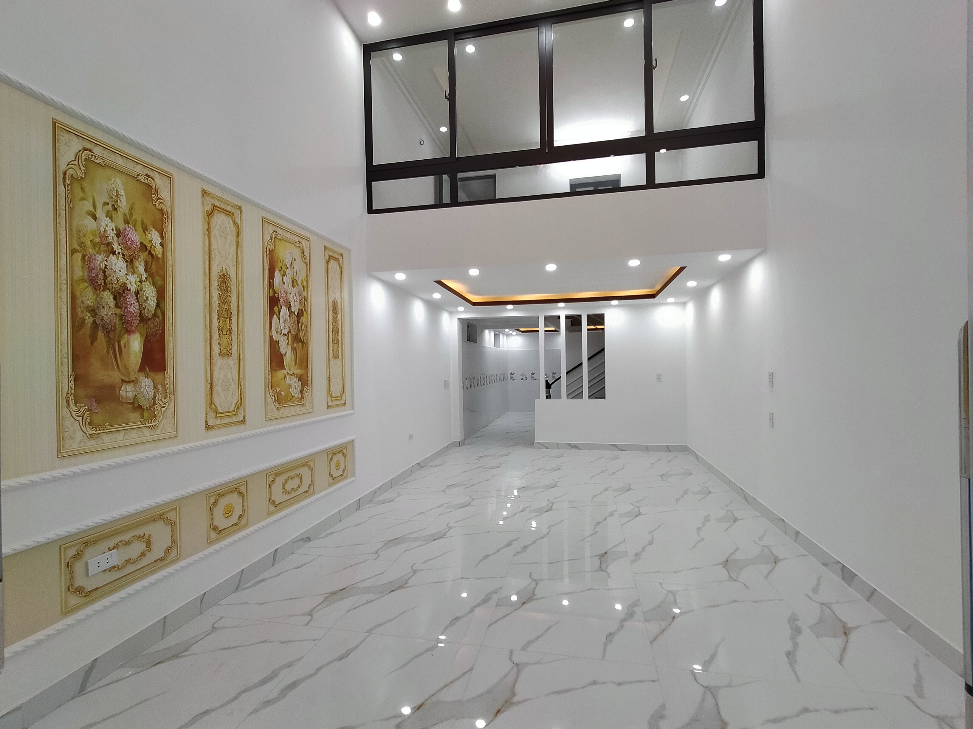 Hình ảnh Nhà đẹp lô góc tại phố Trần Nguyên Hãn gần bến xe Niệm Nghĩa giá chỉ 2,05 tỷ